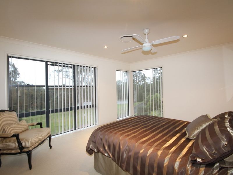 43 Riverwood Drive, Ashmore QLD 4214