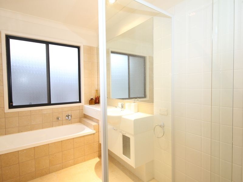 43 Riverwood Drive, Ashmore QLD 4214