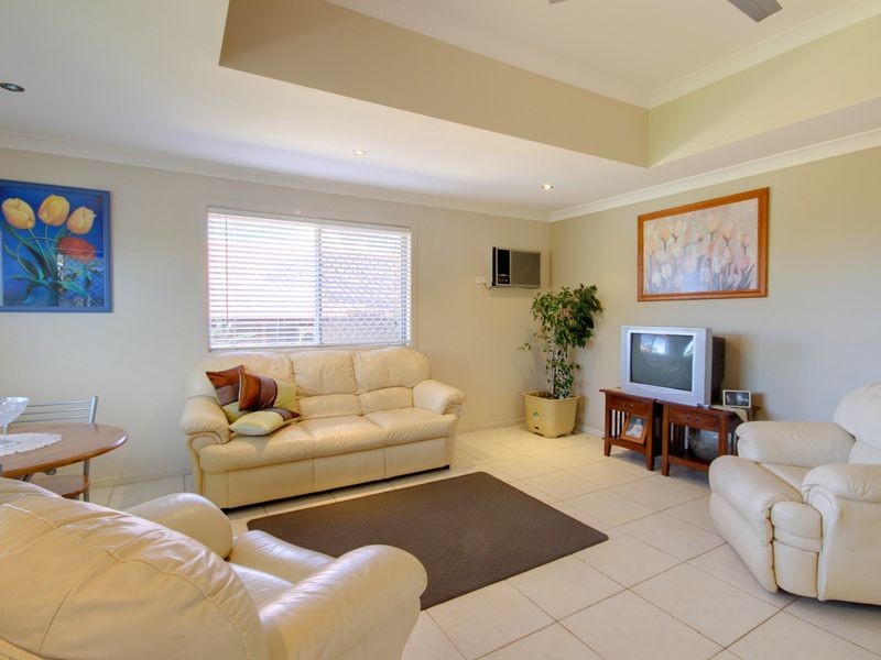 19 Warrener Street, Nerang QLD 4211