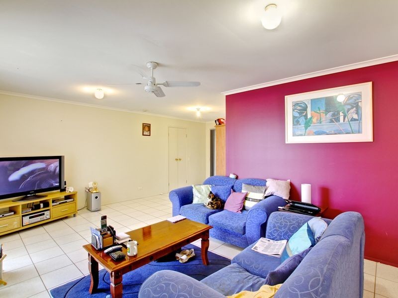 76 Alexander Drive, Highland Park QLD 4211
