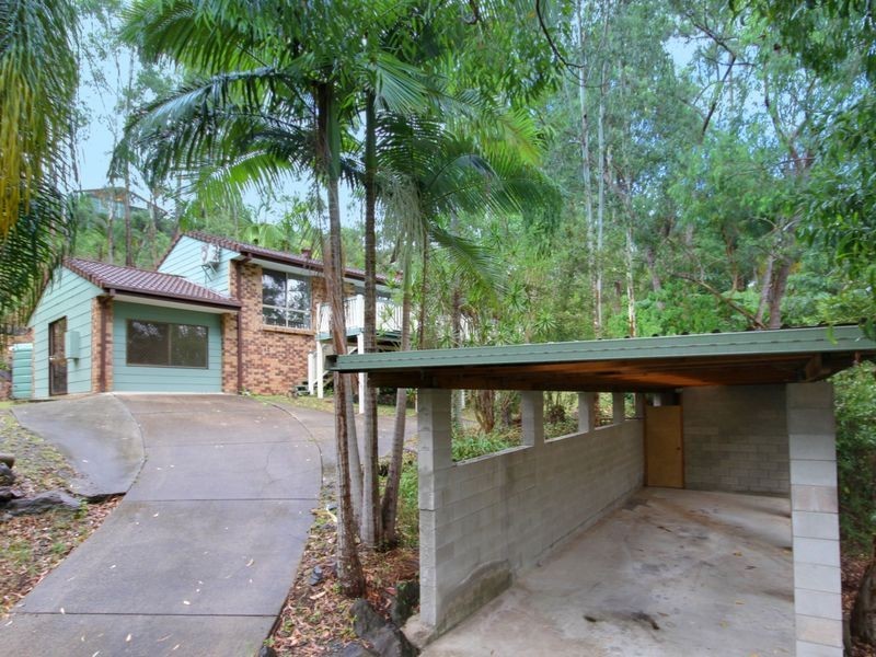 9 Design Place, Highland Park QLD 4211