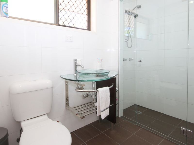 9 Angus Court, Highland Park QLD 4211