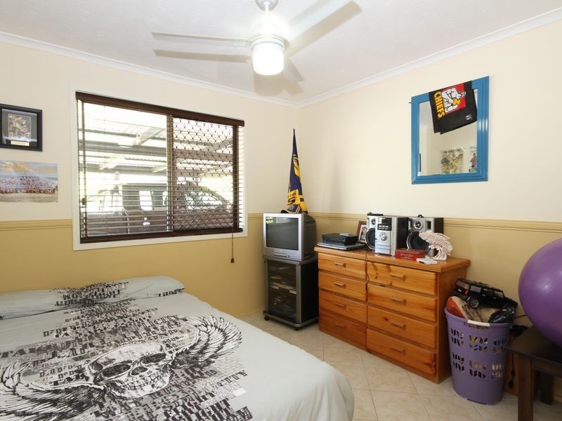 9 Angus Court, Highland Park QLD 4211
