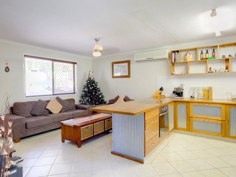 9 Angus Court, Highland Park QLD 4211
