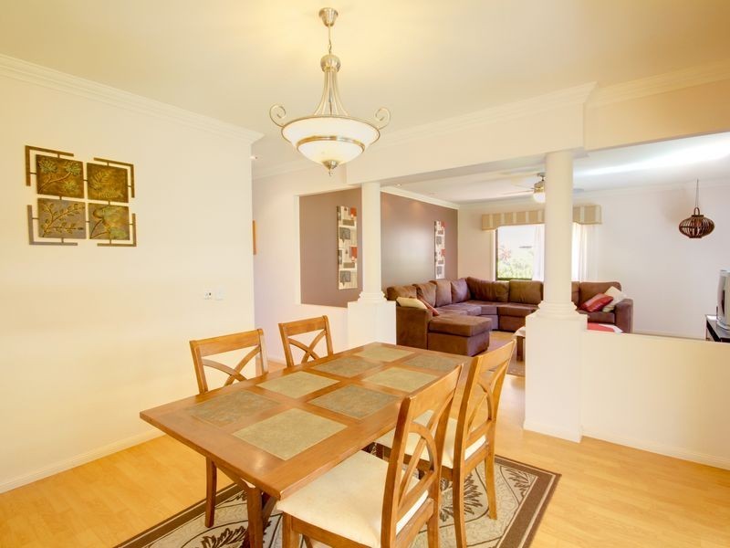 123 Armstrong Way, Highland Park QLD 4211