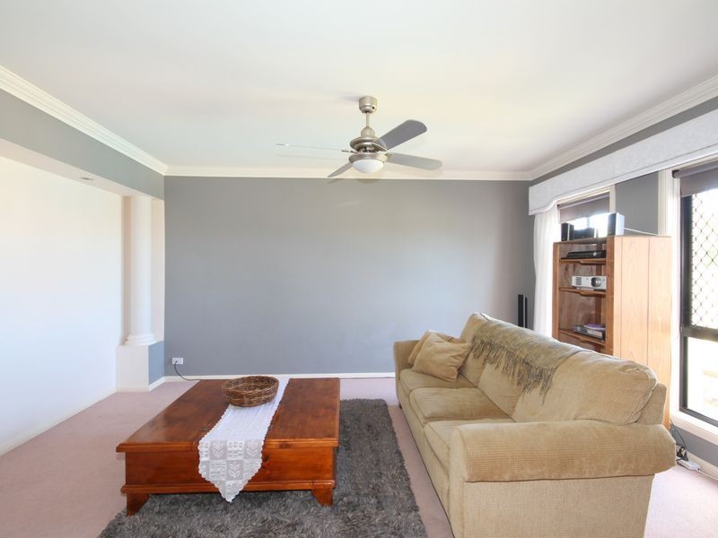 123 Armstrong Way, Highland Park QLD 4211