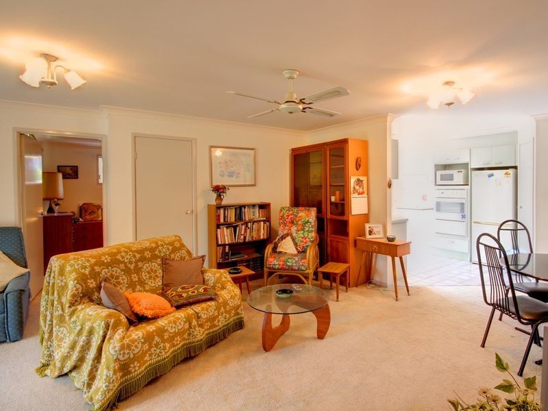 22 Hastings Crescent, Carrara QLD 4211