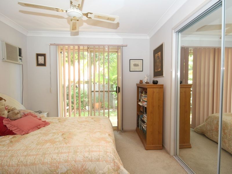 22 Hastings Crescent, Carrara QLD 4211