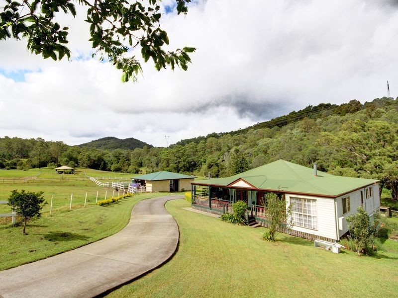 288 Clagiraba Road, Clagiraba QLD 4211