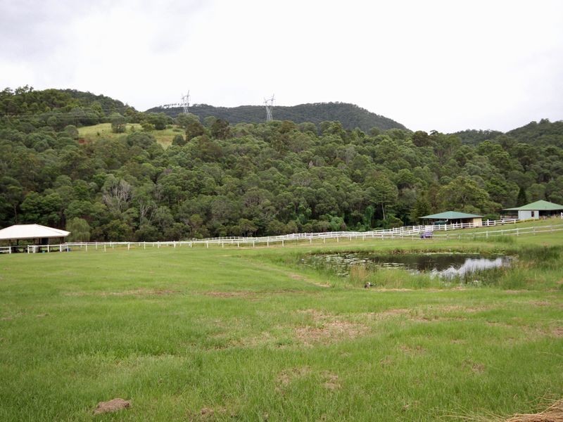288 Clagiraba Road, Clagiraba QLD 4211