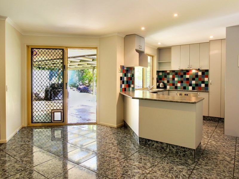 19 Cozens Way, Highland Park QLD 4211