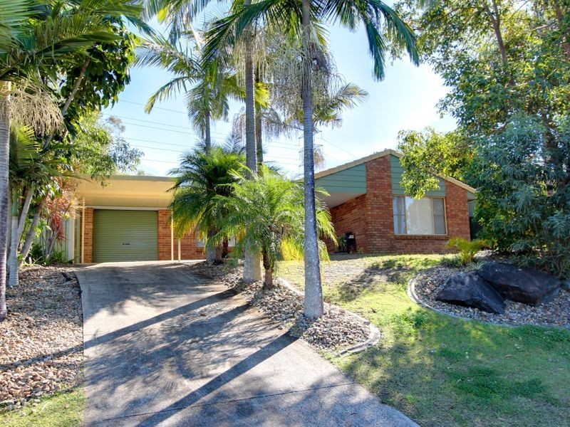 19 Cozens Way, Highland Park QLD 4211
