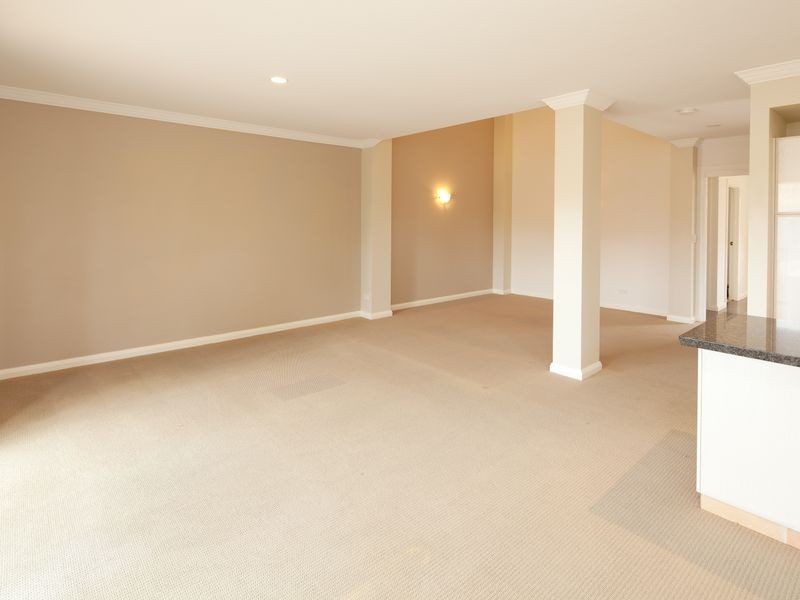 6/117 Palm Meadows Drive, Carrara QLD 4211