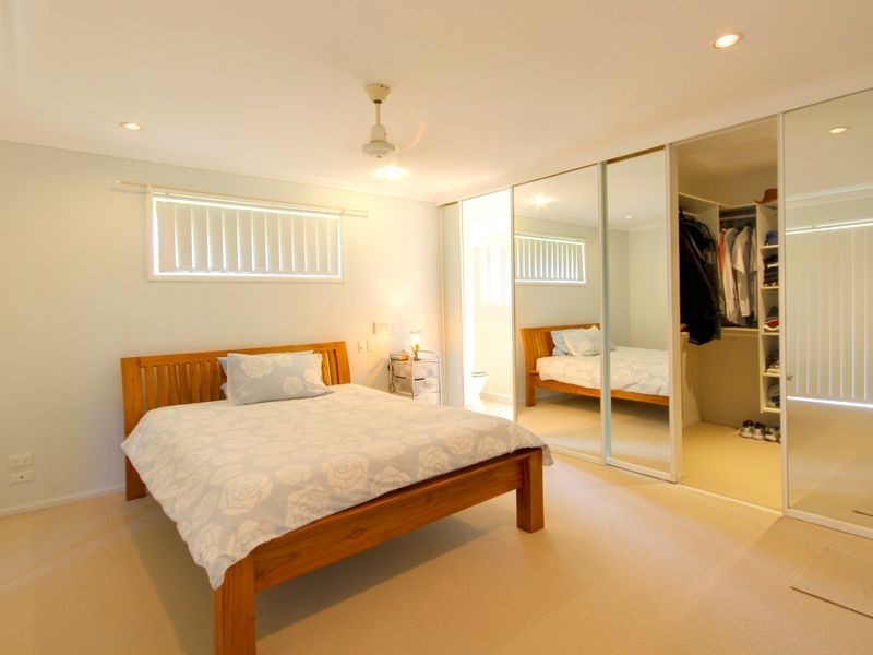 40 Hastings Crescent, Carrara QLD 4211