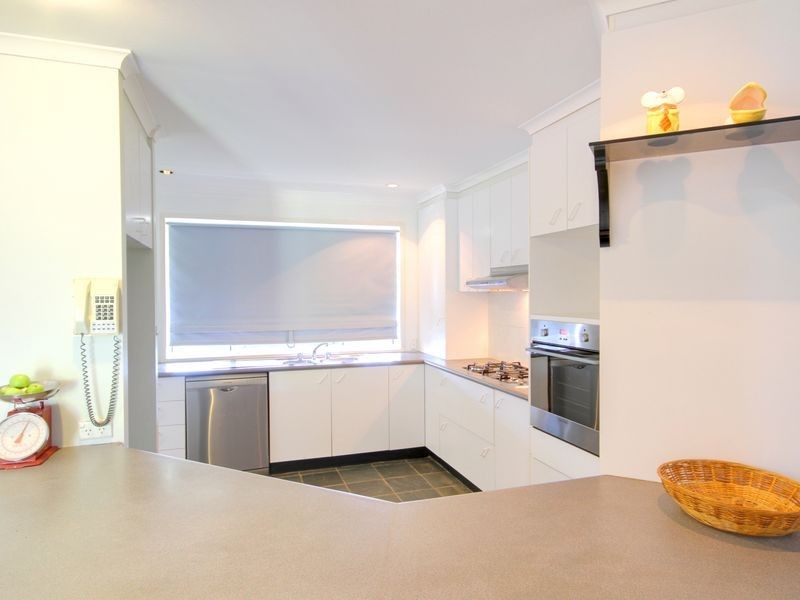 40 Hastings Crescent, Carrara QLD 4211