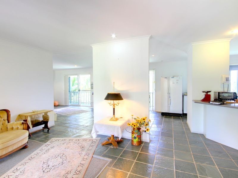 40 Hastings Crescent, Carrara QLD 4211