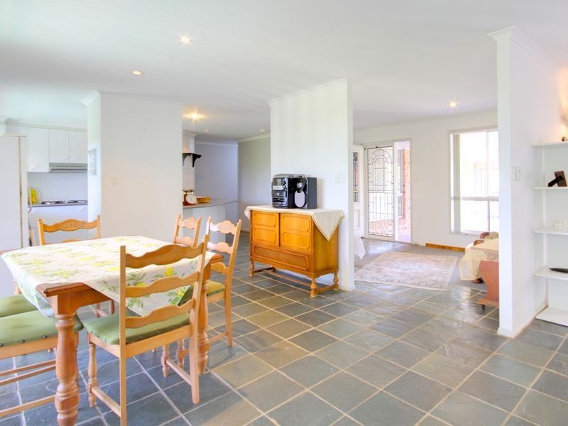 40 Hastings Crescent, Carrara QLD 4211