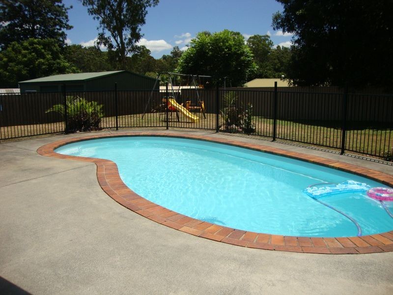 32 Merloo Drive, Nerang QLD 4211