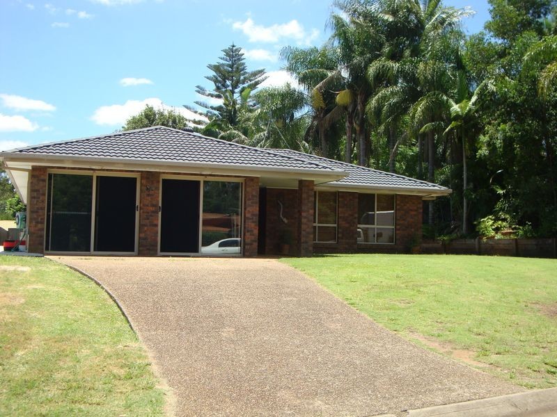 32 Merloo Drive, Nerang QLD 4211