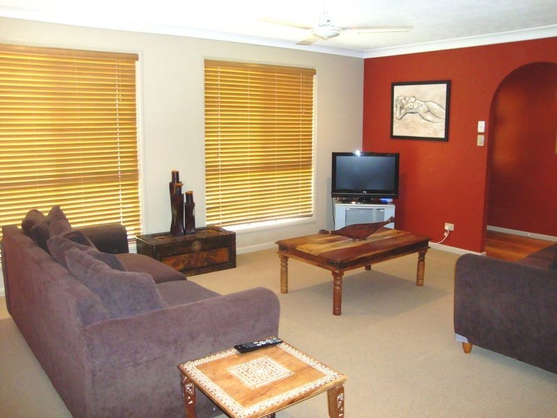 32 Merloo Drive, Nerang QLD 4211