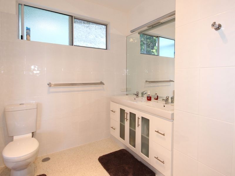 75 Sunvalley Court, Guanaba QLD 4210