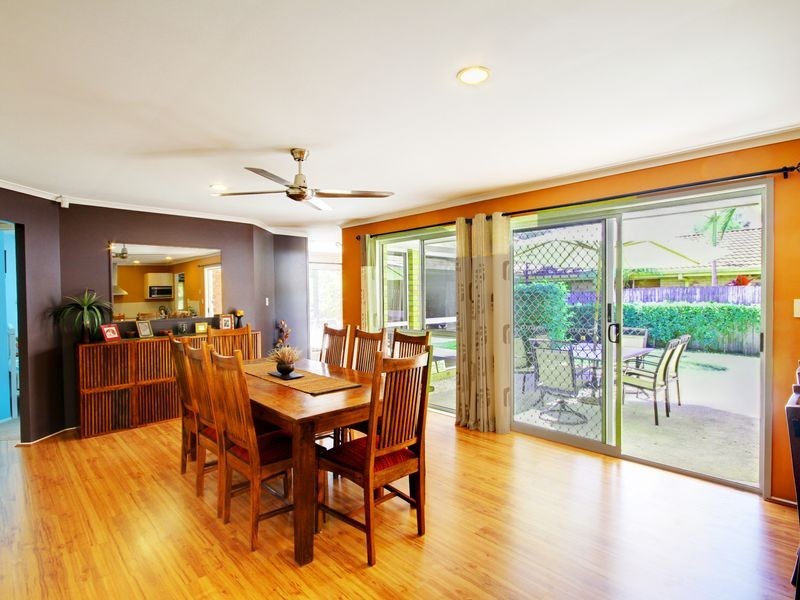 32 Merridown Drive, Merrimac QLD 4226