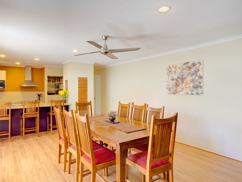 32 Merridown Drive, Merrimac QLD 4226