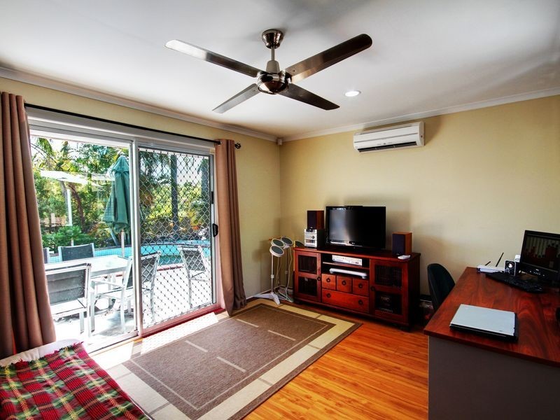 32 Merridown Drive, Merrimac QLD 4226