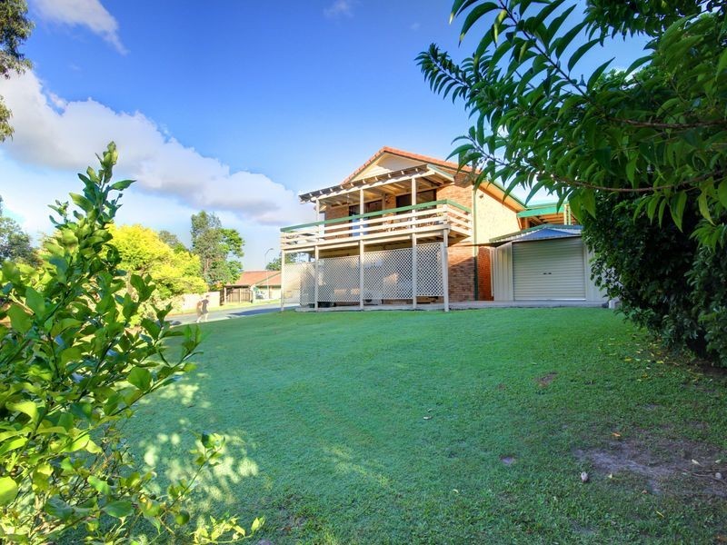 130 Explorers Way, Highland Park QLD 4211