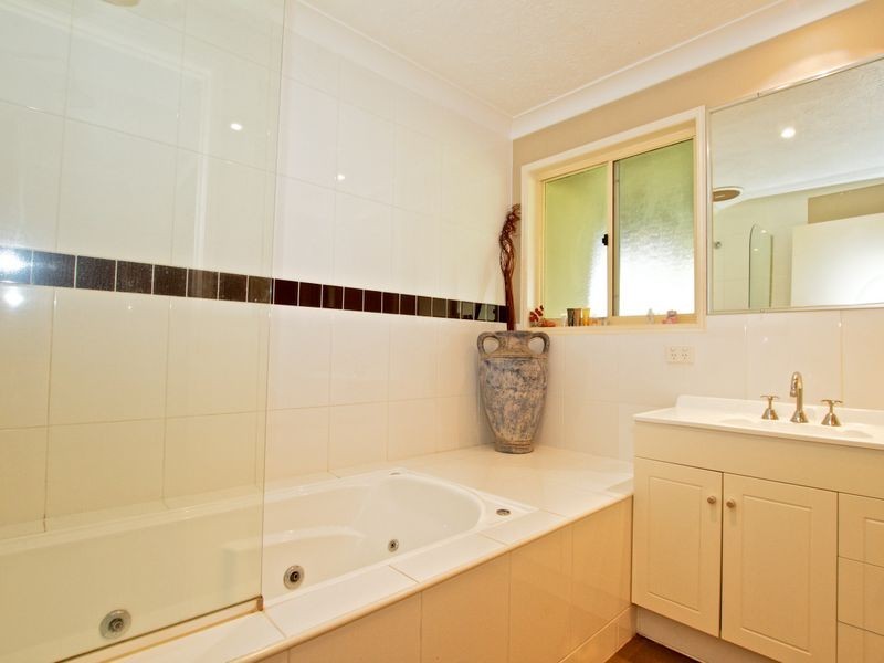 22 Hickey Way, Carrara QLD 4211