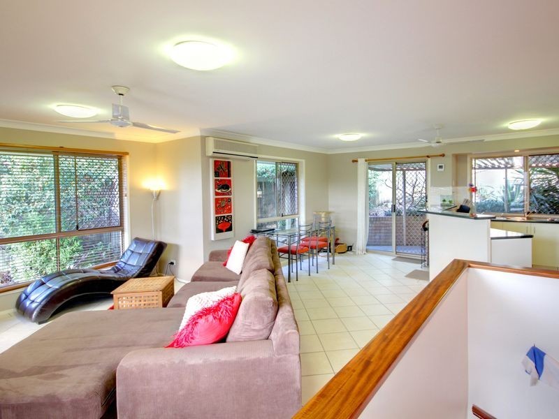 1/72 Paddington Drive, Carrara QLD 4211