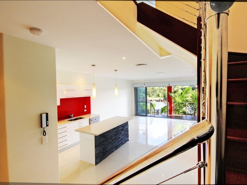 3/5024 Emerald Islands Drive, Carrara QLD 4211