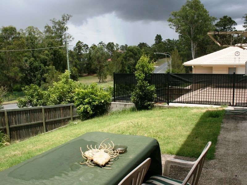 2/30 Debbie Way, Nerang QLD 4211