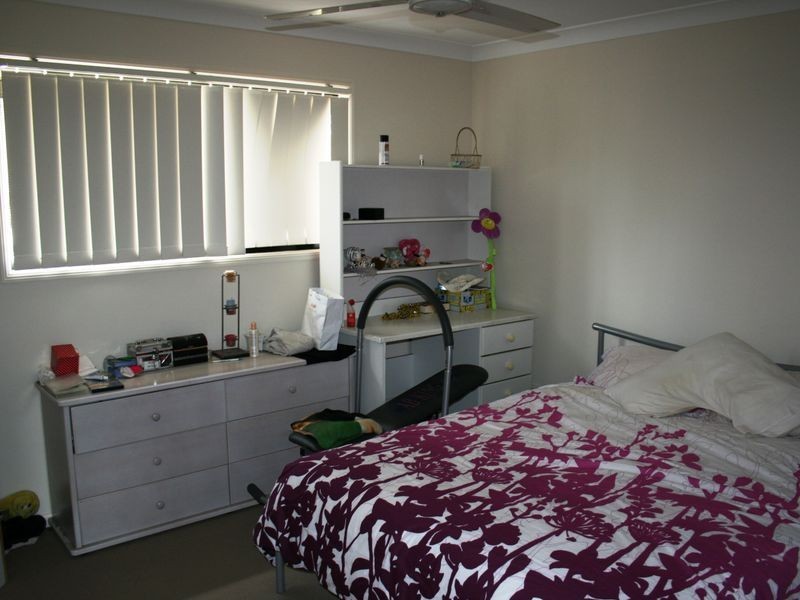 2/30 Debbie Way, Nerang QLD 4211