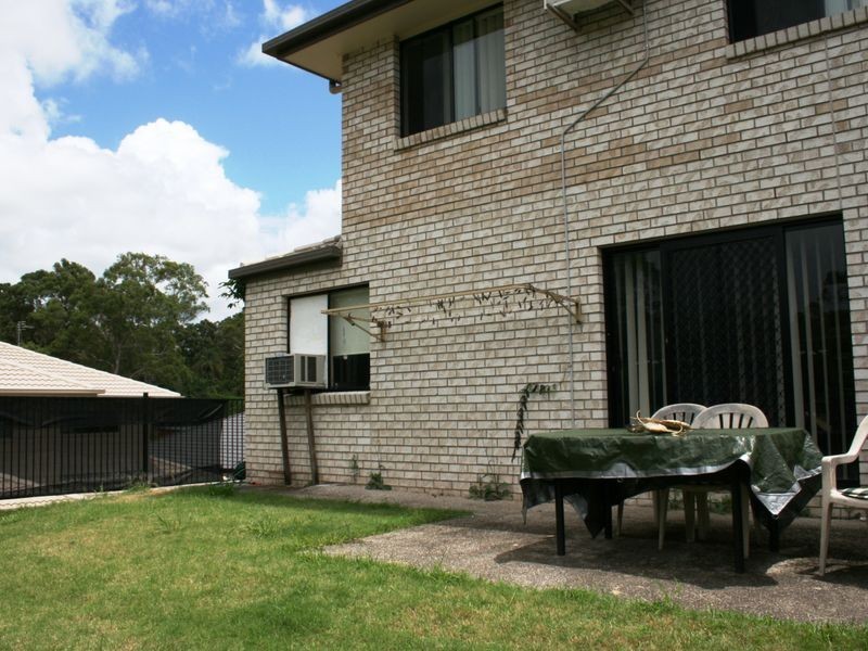 2/30 Debbie Way, Nerang QLD 4211