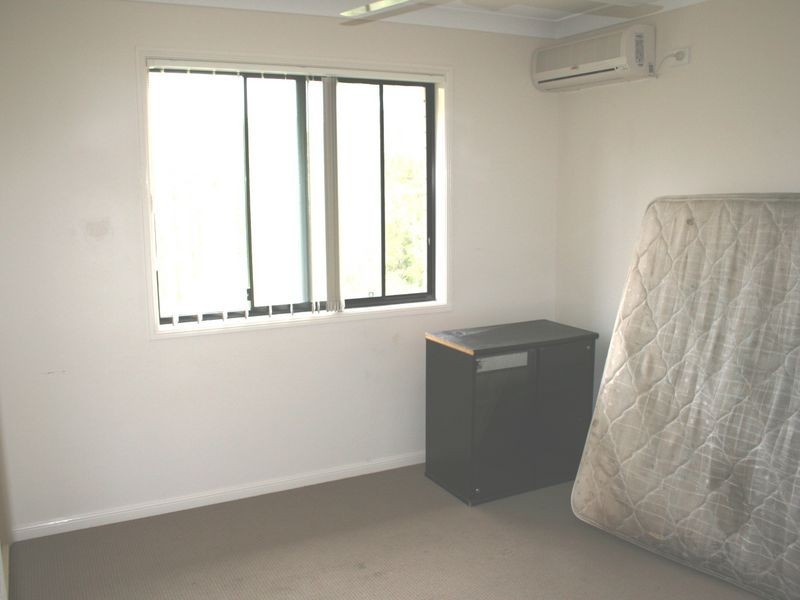 2/30 Debbie Way, Nerang QLD 4211