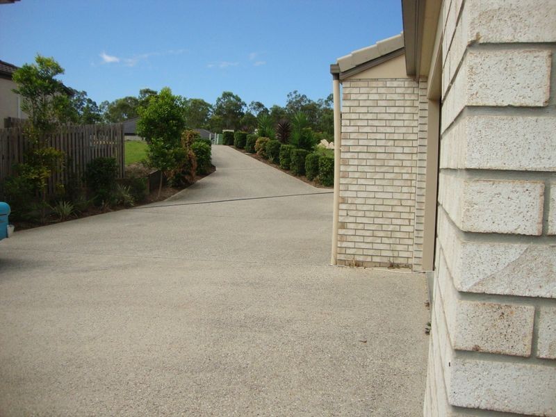 2/30 Debbie Way, Nerang QLD 4211