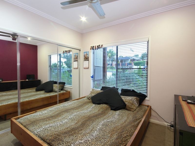 30 Convery Crescent, Highland Park QLD 4211