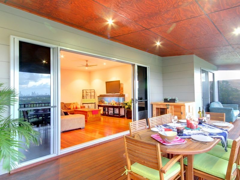 30 Convery Crescent, Highland Park QLD 4211