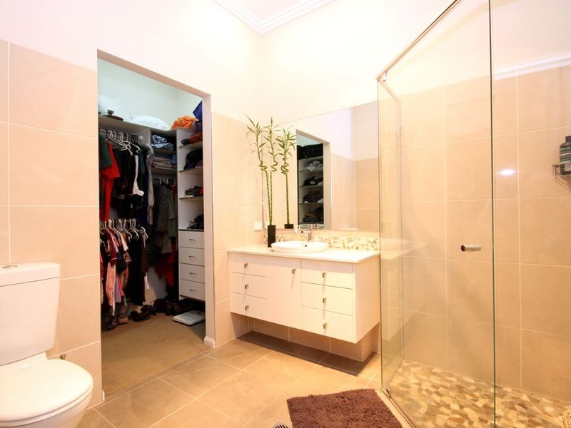 30 Convery Crescent, Highland Park QLD 4211