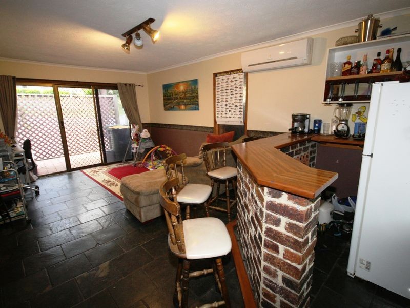 28 Pappas Way, Carrara QLD 4211