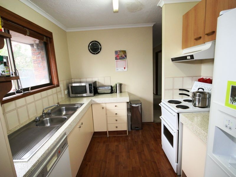 28 Pappas Way, Carrara QLD 4211