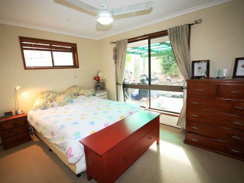 28 Pappas Way, Carrara QLD 4211