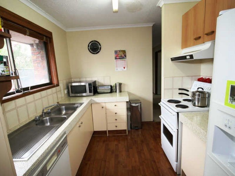 28 Pappas Way, Carrara QLD 4211