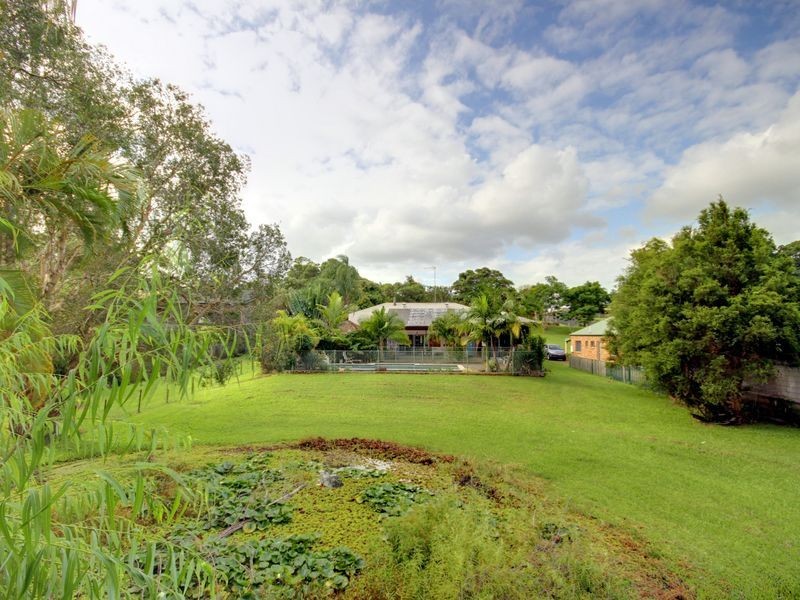 4 Yarraowee Drive, Nerang QLD 4211