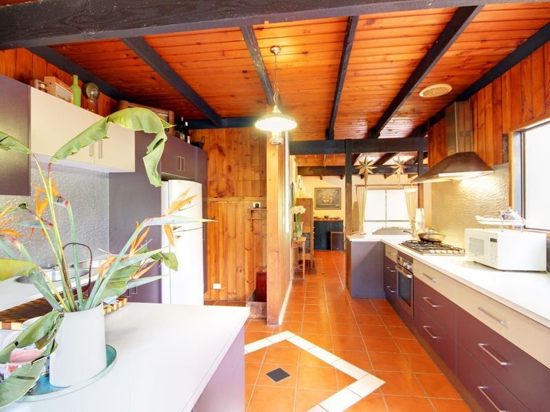 4 Yarraowee Drive, Nerang QLD 4211