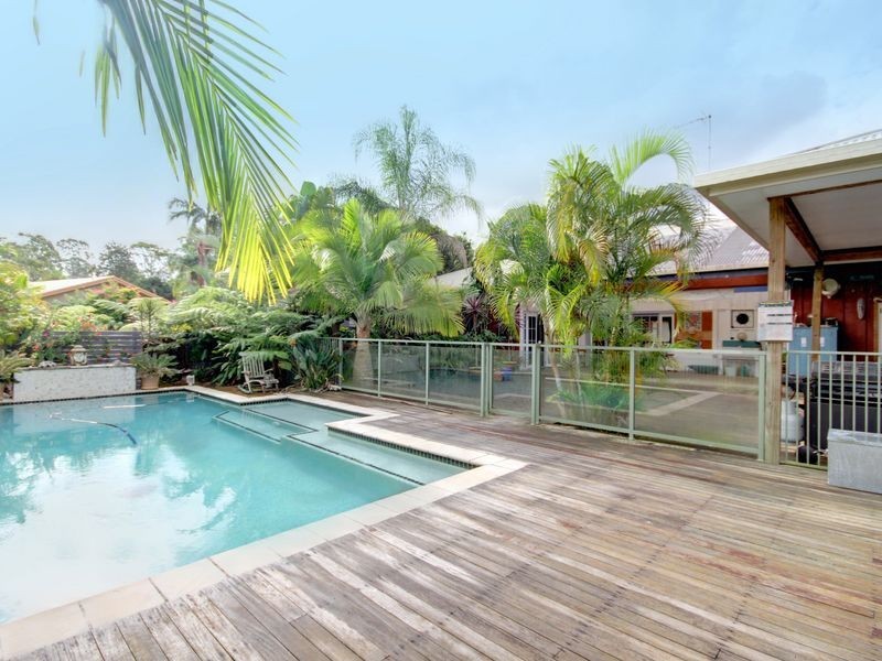 4 Yarraowee Drive, Nerang QLD 4211