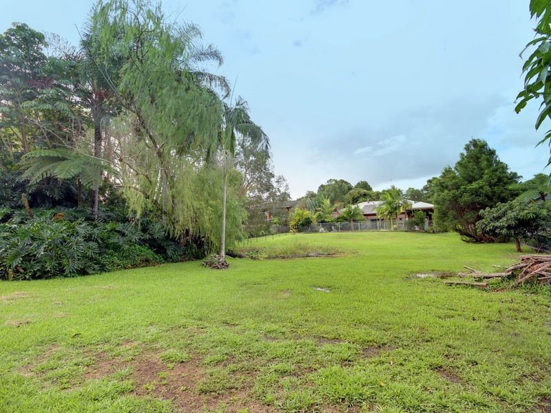 4 Yarraowee Drive, Nerang QLD 4211