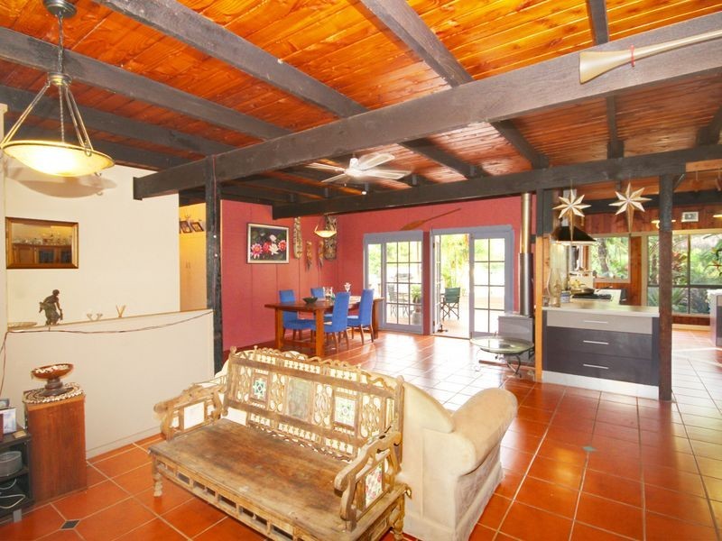 4 Yarraowee Drive, Nerang QLD 4211