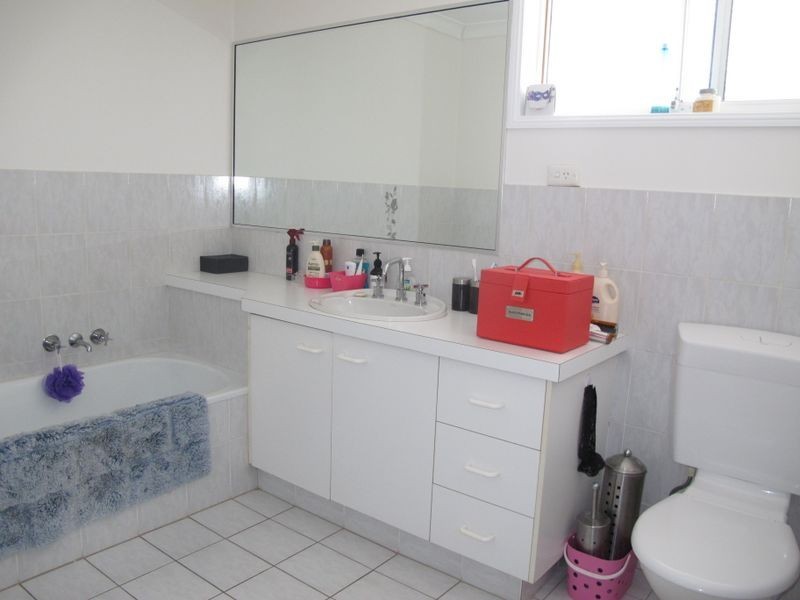 7 Aberdeen Court, Highland Park QLD 4211